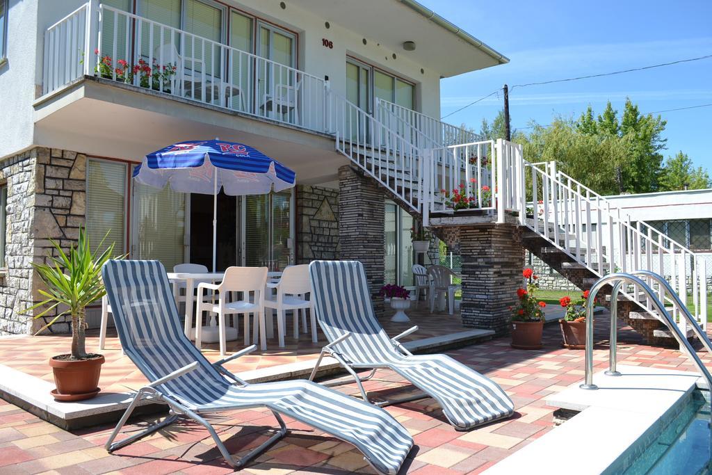 Family Home Apartment Zamárdi 部屋 写真