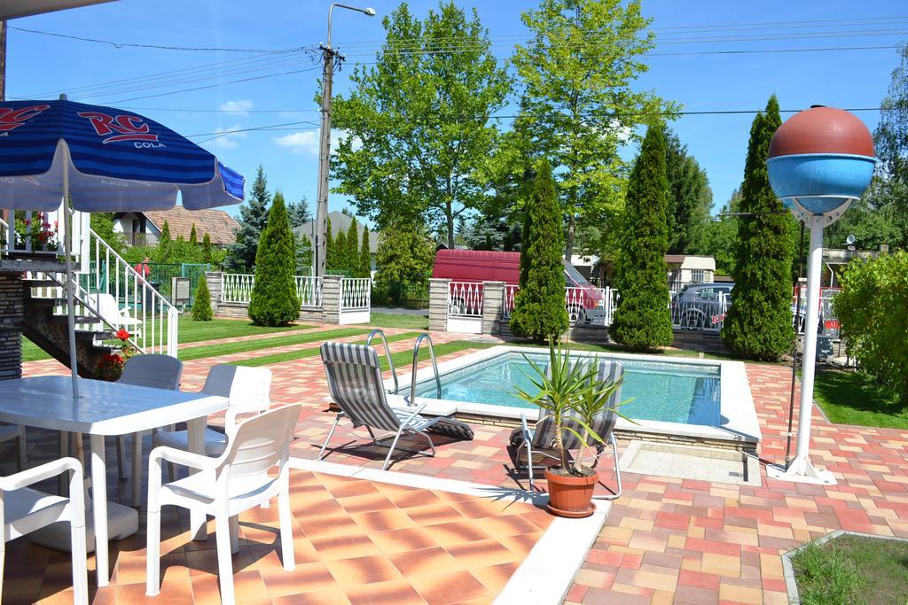 Family Home Apartment Zamárdi 部屋 写真