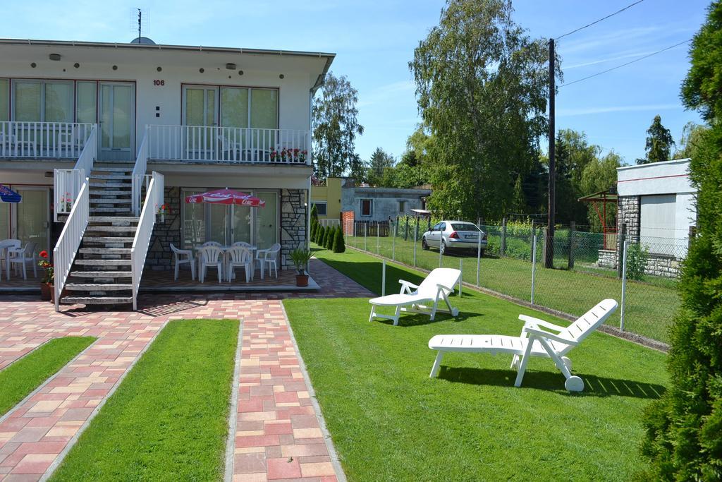 Family Home Apartment Zamárdi エクステリア 写真