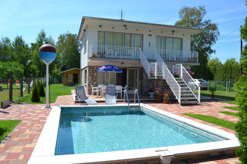 Family Home Apartment Zamárdi 部屋 写真