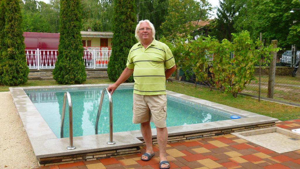 Family Home Apartment Zamárdi エクステリア 写真